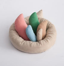 Load image into Gallery viewer, fashion Newborn Posing Beans Bag Baby Photography Prop Pillow 5pcs/set Baby Pillow Newborn Positioner Newborn props Poser Pillow
